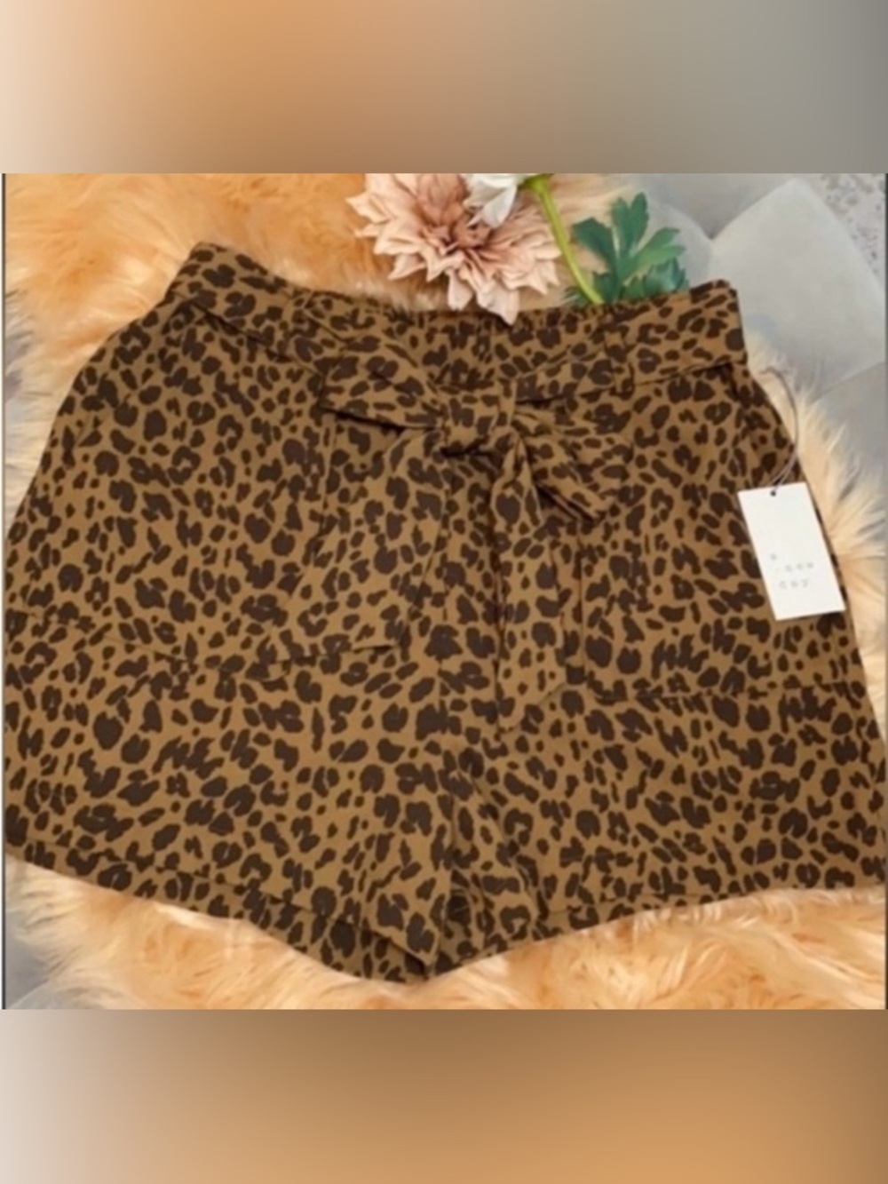 Leopard Print Belted Bow Tie Dress Shorts Bow Tie Waist Accent Sz MED NEW!